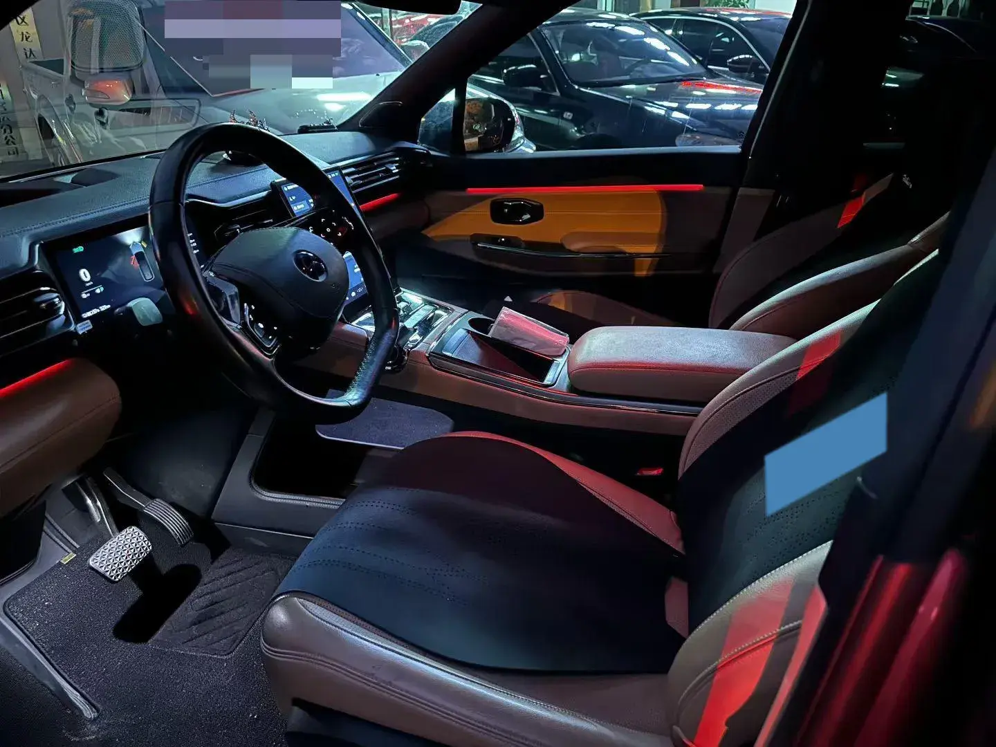 2020 NIO ES8 thumbnail 2