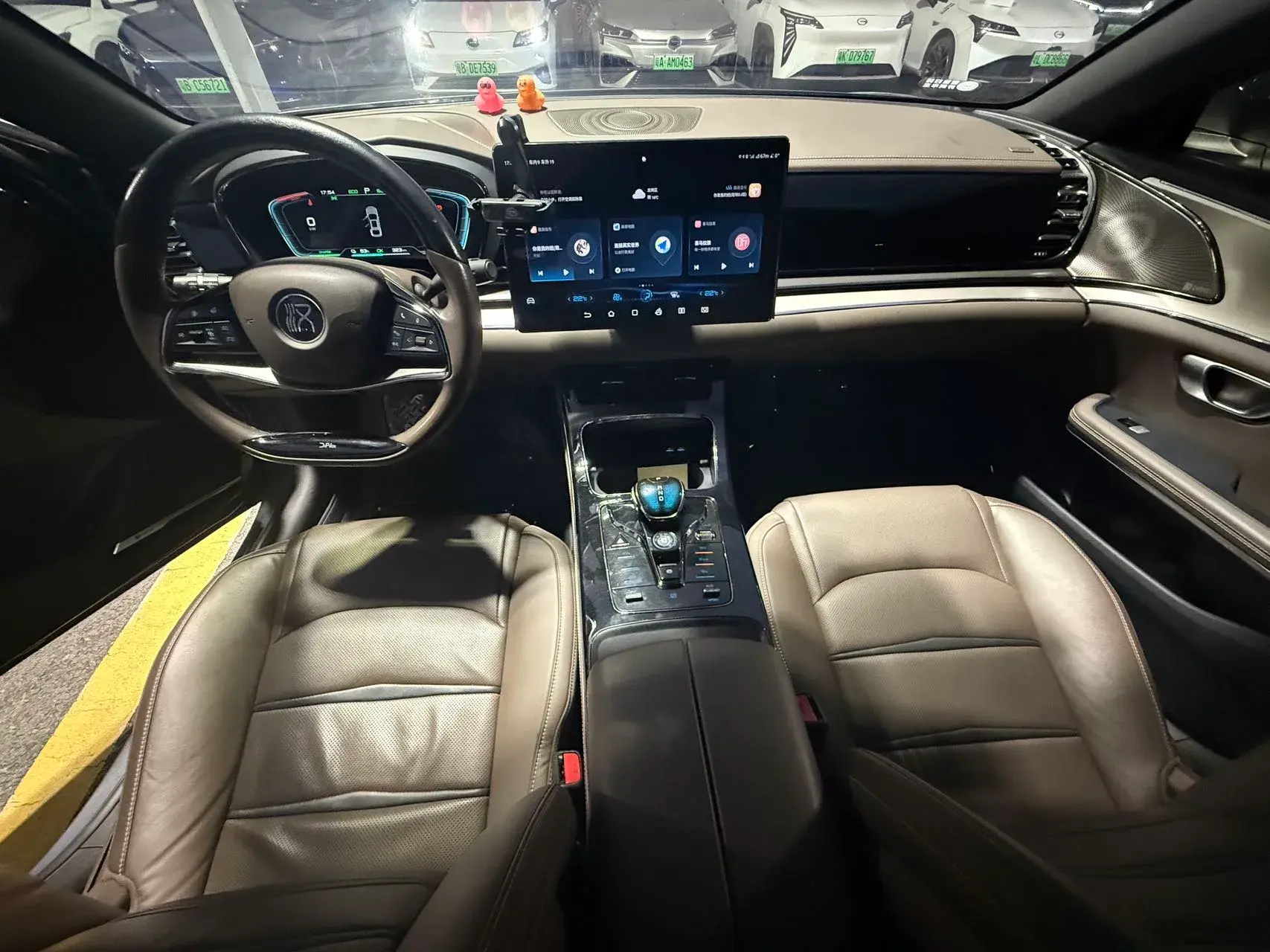 2020 BYD HAN thumbnail 2