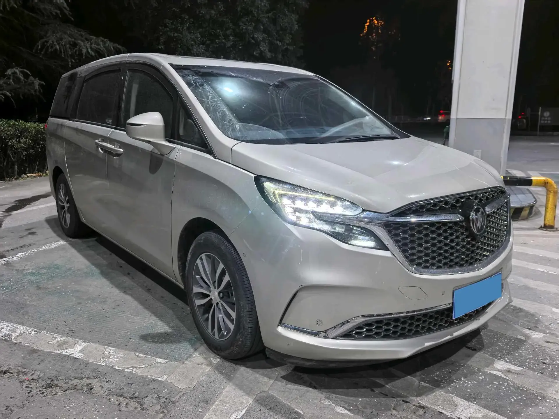 2022 BUICK GL8 thumbnail 3