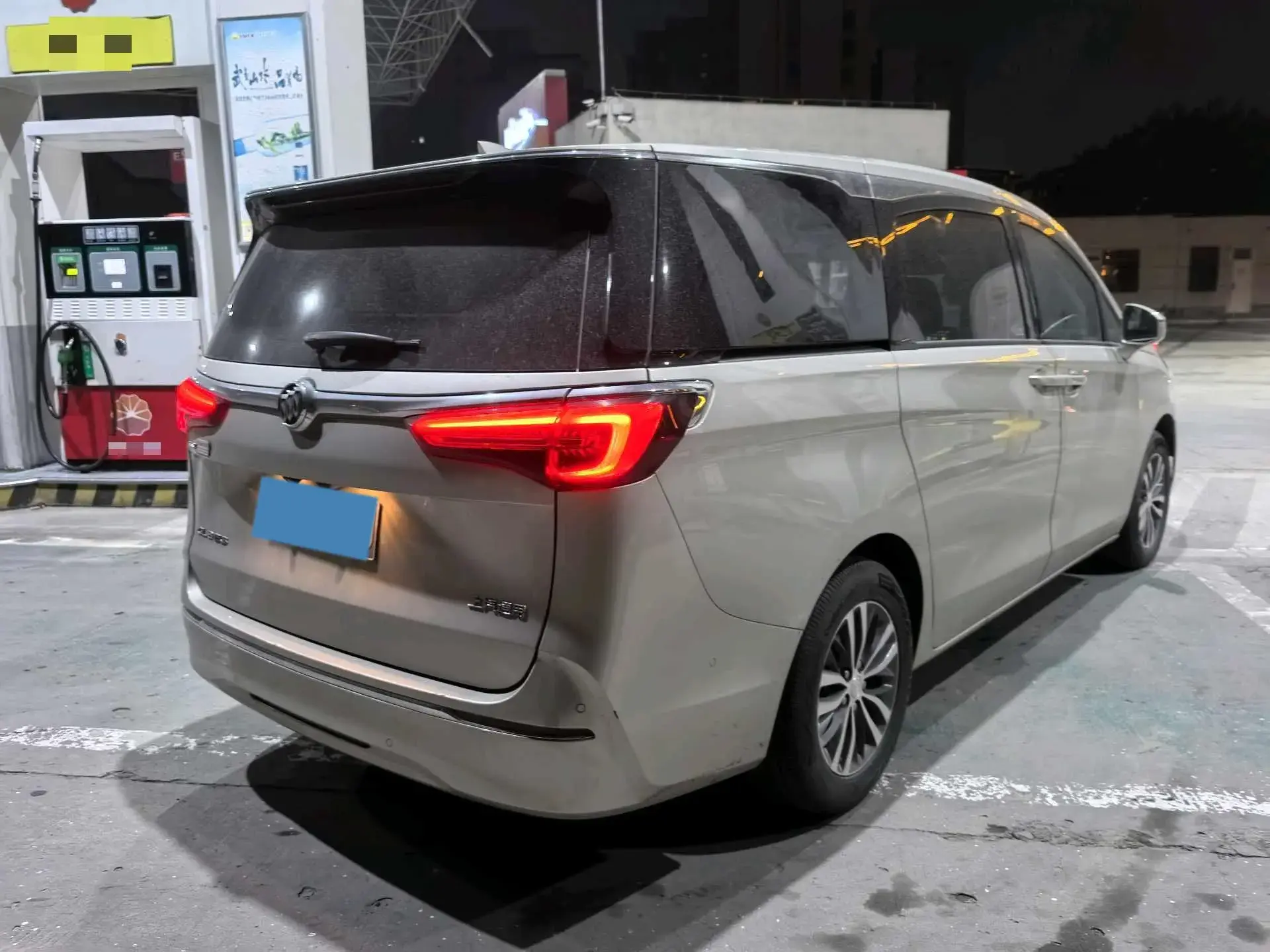 2022 BUICK GL8 thumbnail 4