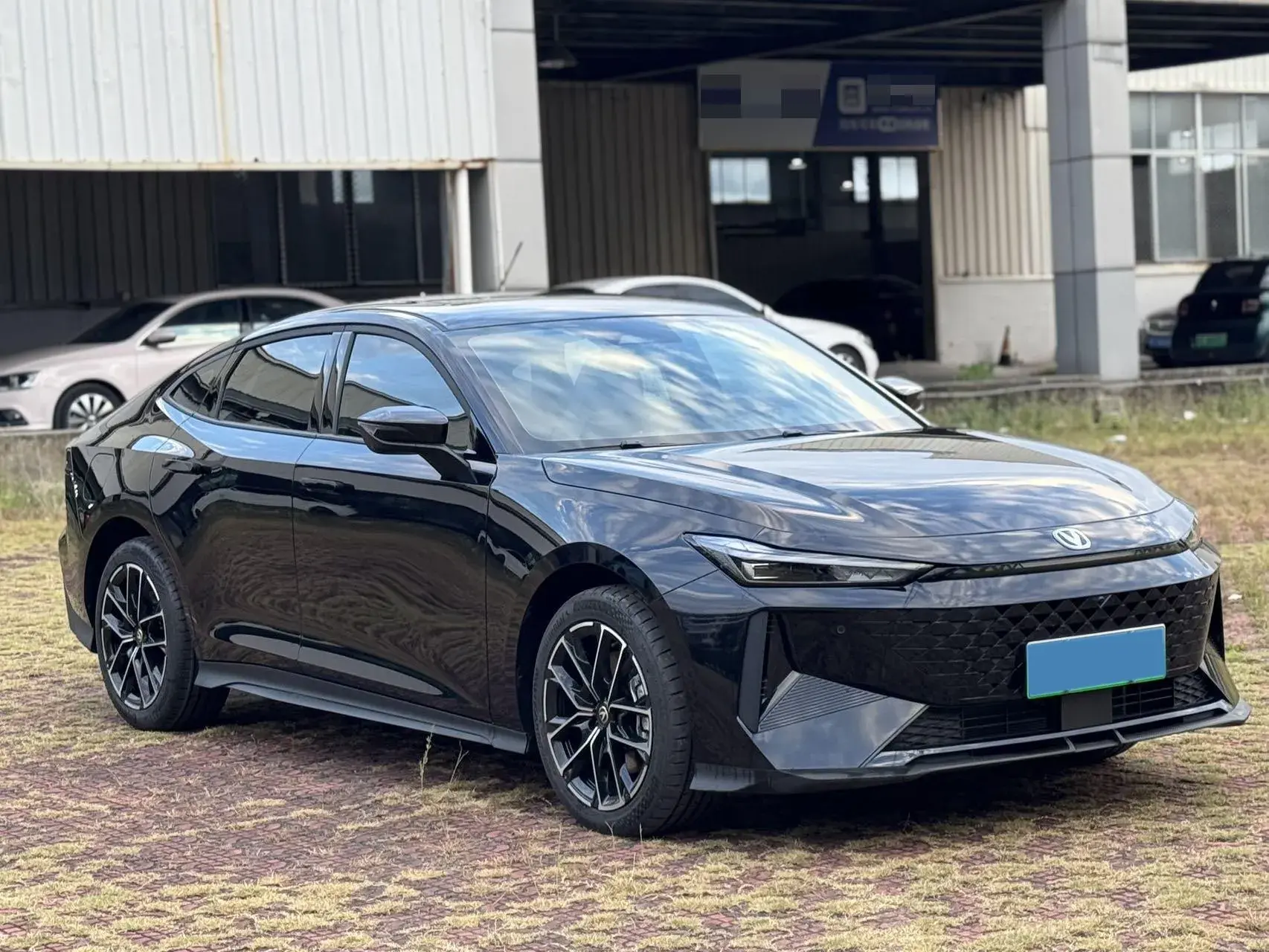 2024 CHANGAN UNI-V thumbnail 3