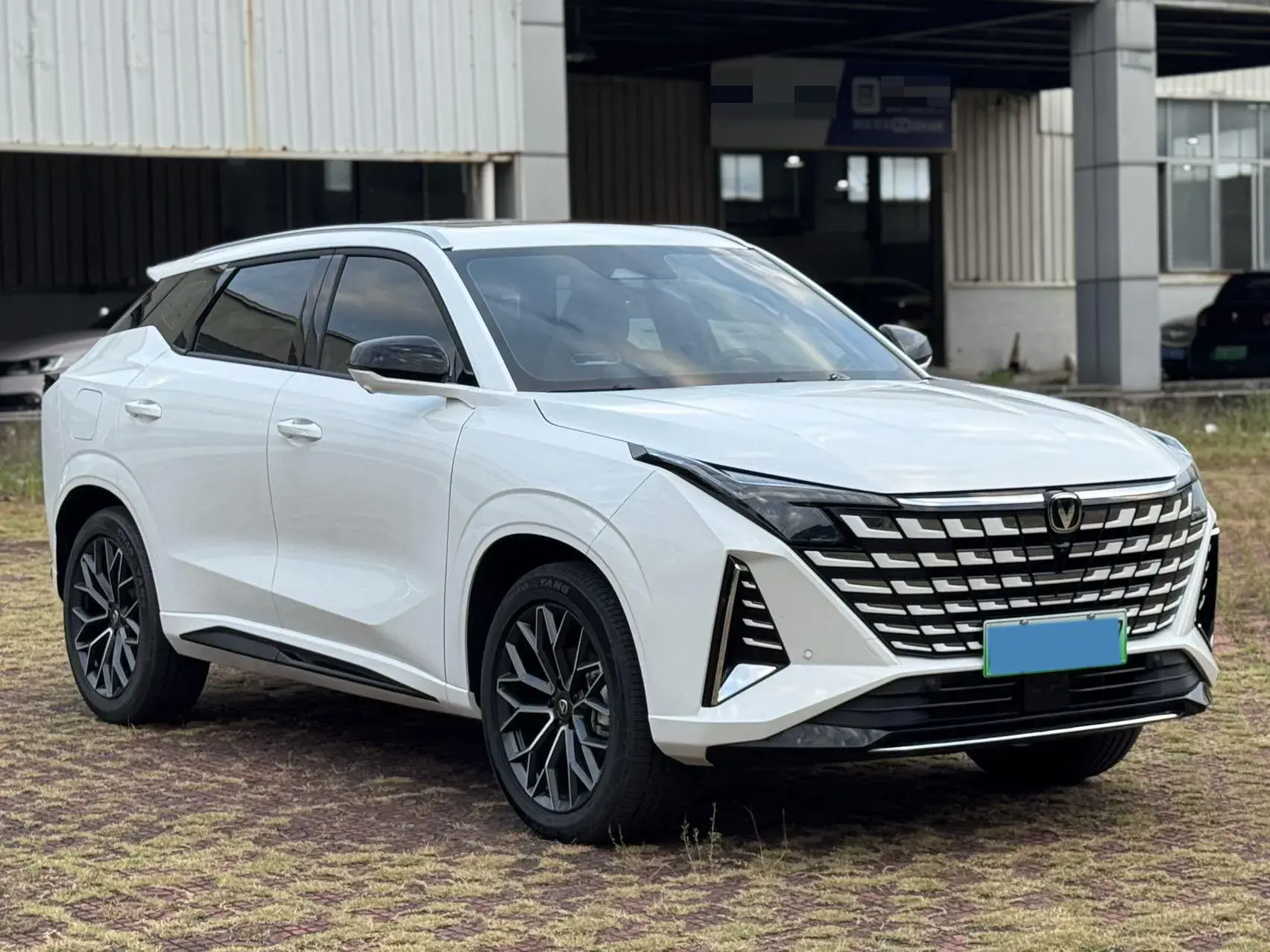 2025 CHANGAN UNI-Z thumbnail 3