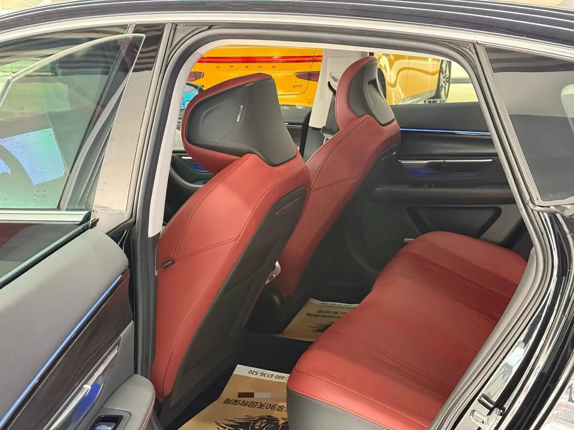 2020 XPENG P7 thumbnail 4