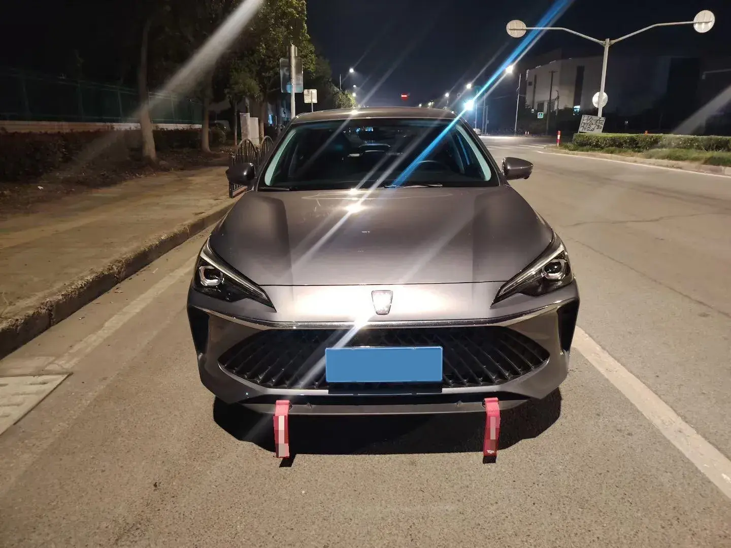 2023 ROEWE I5 thumbnail 3