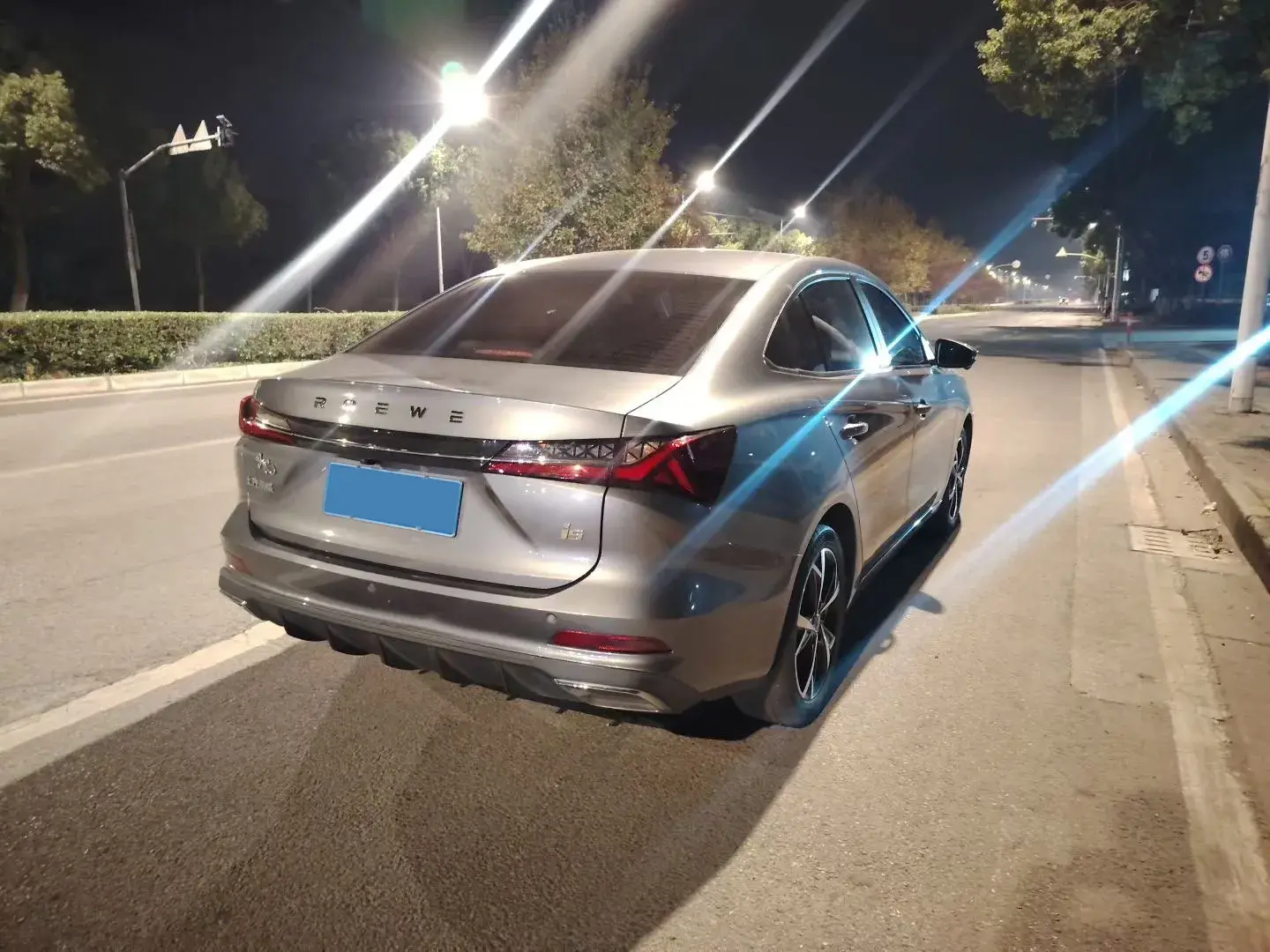 2023 ROEWE I5 thumbnail 4