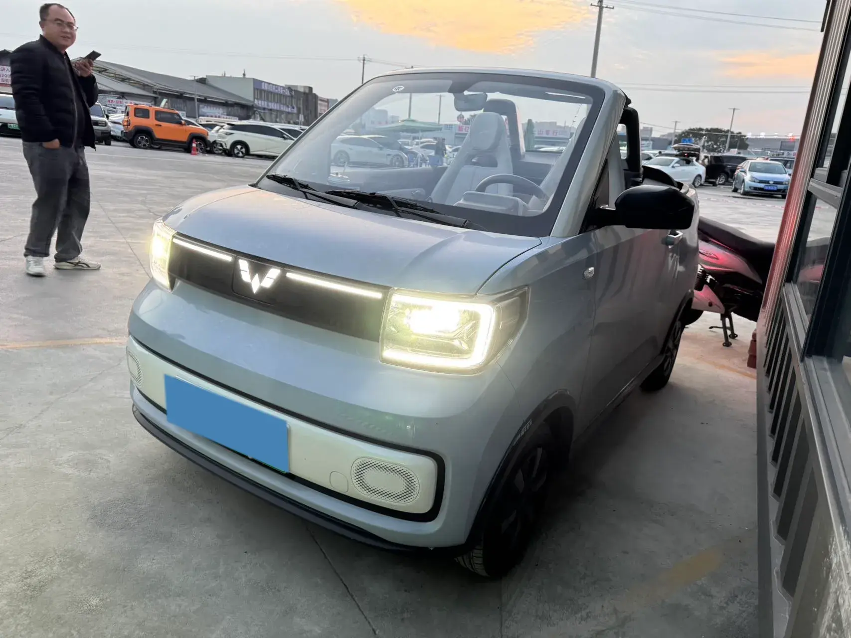 2022 WULING HONGGUANG view 1