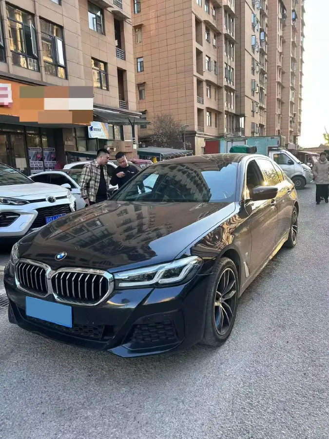 2022 BMW 5 Series 2.0T 184HP L4 8AT