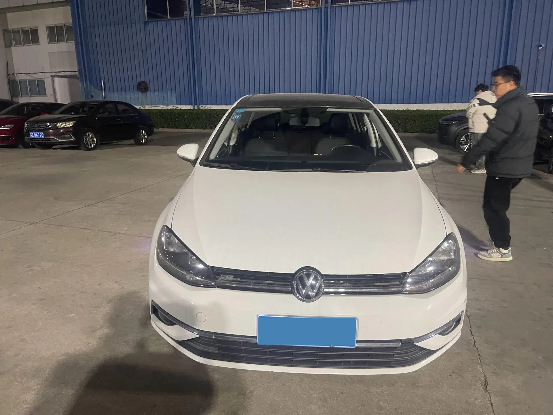 2019 VOLKSWAGEN GOLF thumbnail 2