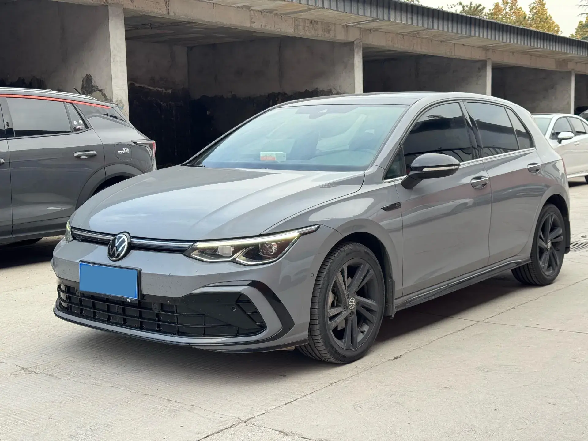 2021 VOLKSWAGEN GOLF view 1