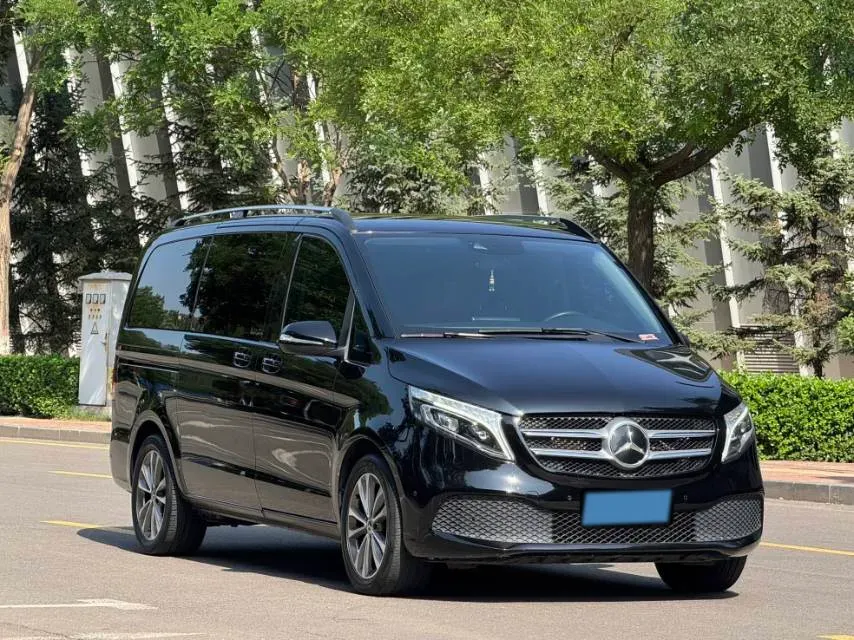 2021 Mercedes-Benz V Class 2.0T 211HP L4 9AT,autocango,china used car exporter,china ev exporter,chinese used car exporter,chinese used ev exporter