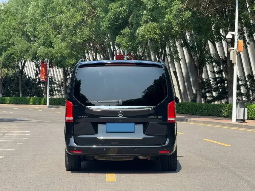 2021 Mercedes-Benz V Class 2.0T 211HP L4 9AT,autocango,china used car exporter,china ev exporter,chinese used car exporter,chinese used ev exporter