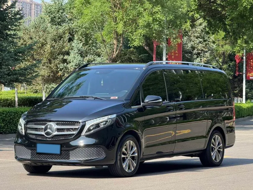 2021 Mercedes-Benz V Class 2.0T 211HP L4 9AT,autocango,china used car exporter,china ev exporter,chinese used car exporter,chinese used ev exporter
