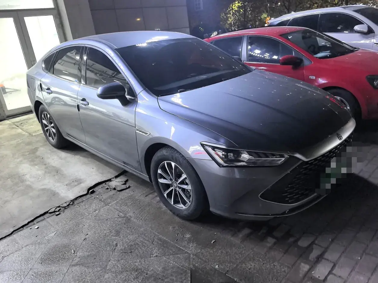 2023 BYD QIN thumbnail 3
