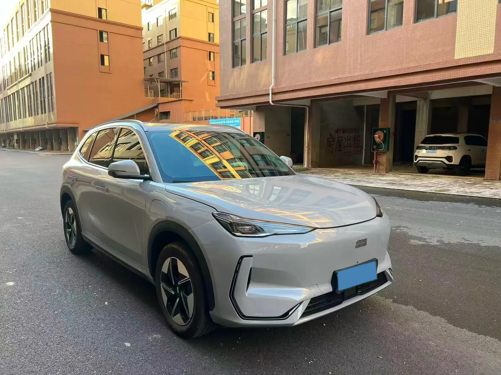 2024 GEELY GALAXY thumbnail 3