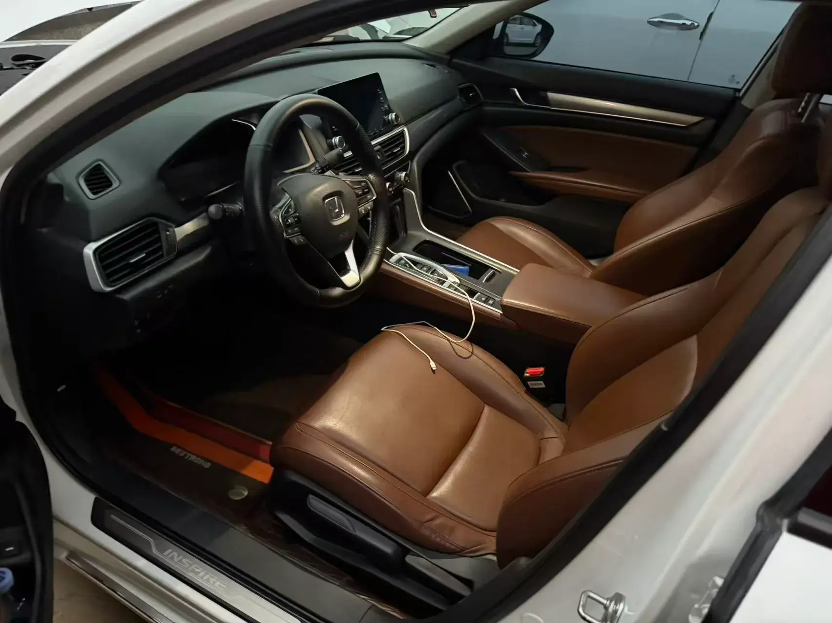 2019 HONDA INSPIRE thumbnail 2