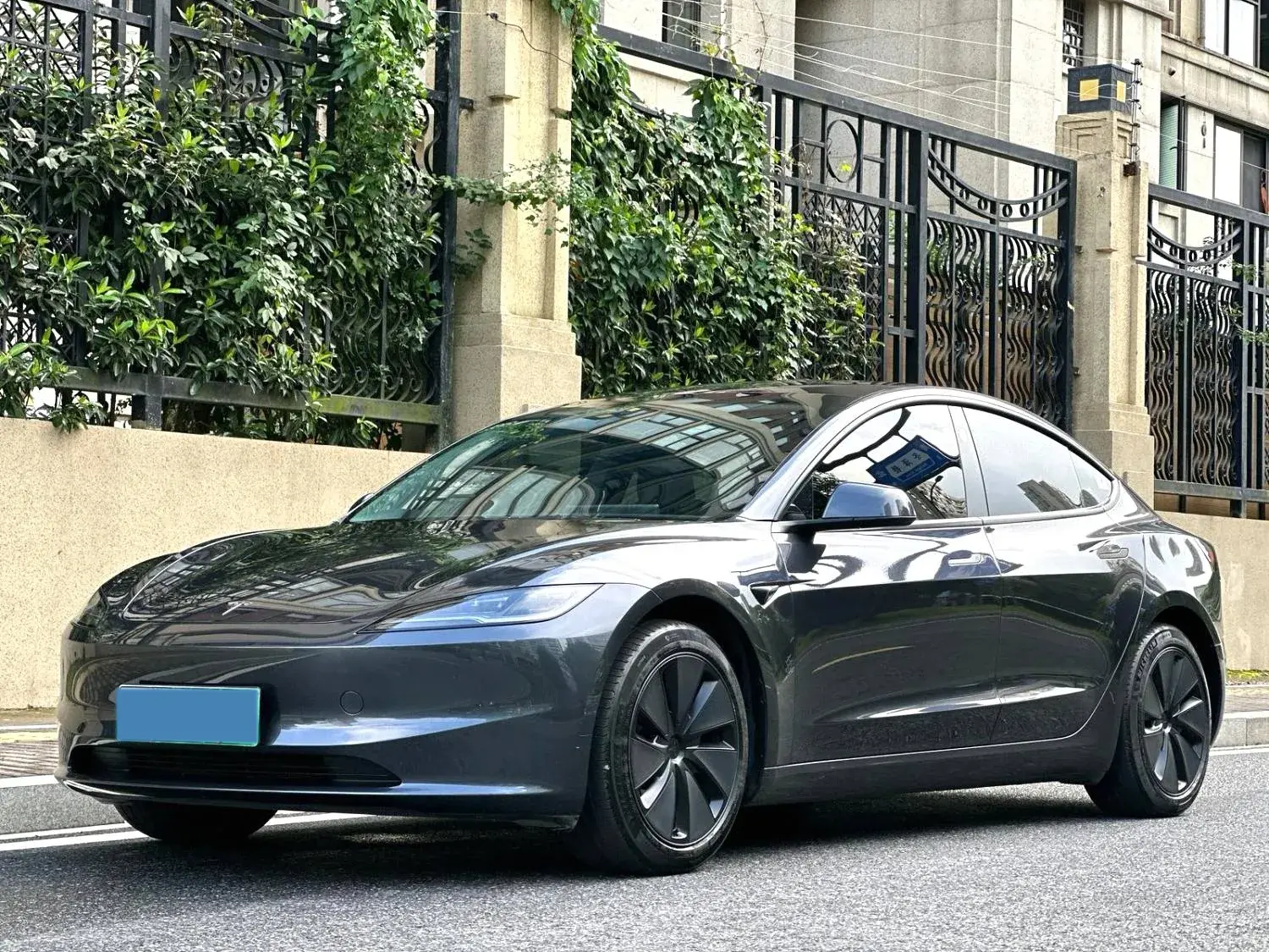 2023 TESLA MODEL view 1