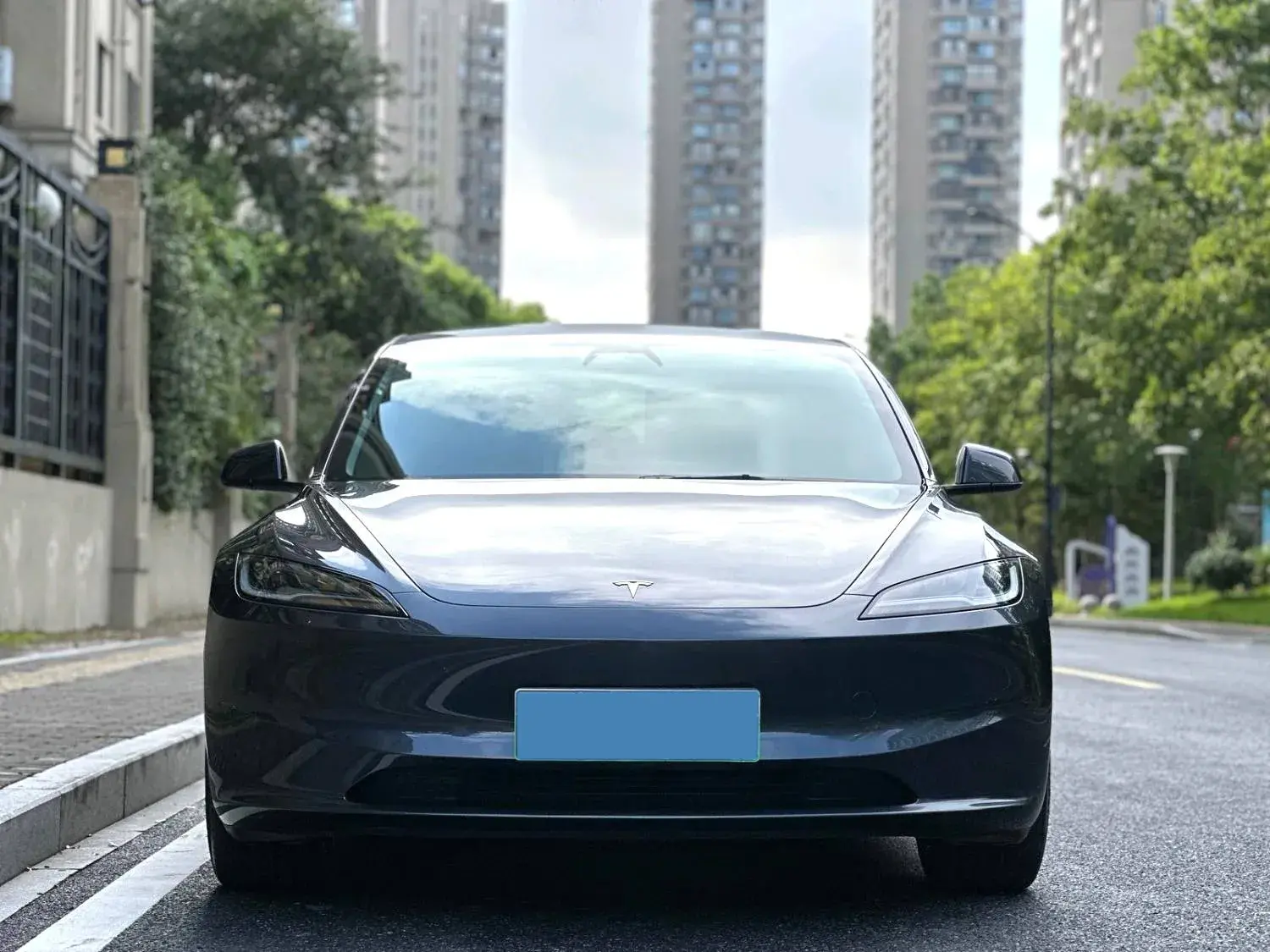 2023 TESLA MODEL thumbnail 3
