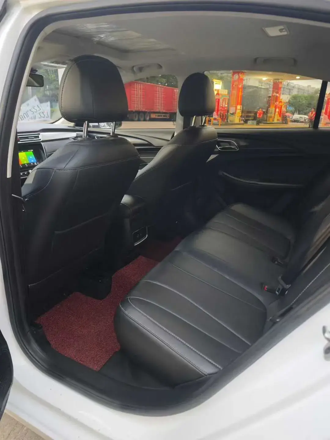 2019 ROEWE I5 thumbnail 4