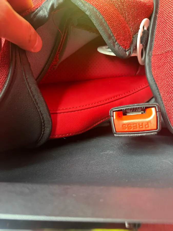 2020 ChangAn UNI-T 1.5T 180HP L4 7DCT,autocango,china used car exporter,china ev exporter,chinese used car exporter,chinese used ev exporter