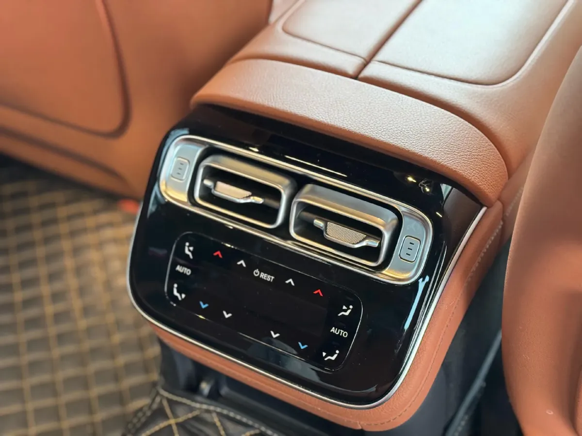 2022 Mercedes-Benz S Class 2.5T 313HP L6 9AT,autocango,china used car exporter,china ev exporter,chinese used car exporter,chinese used ev exporter