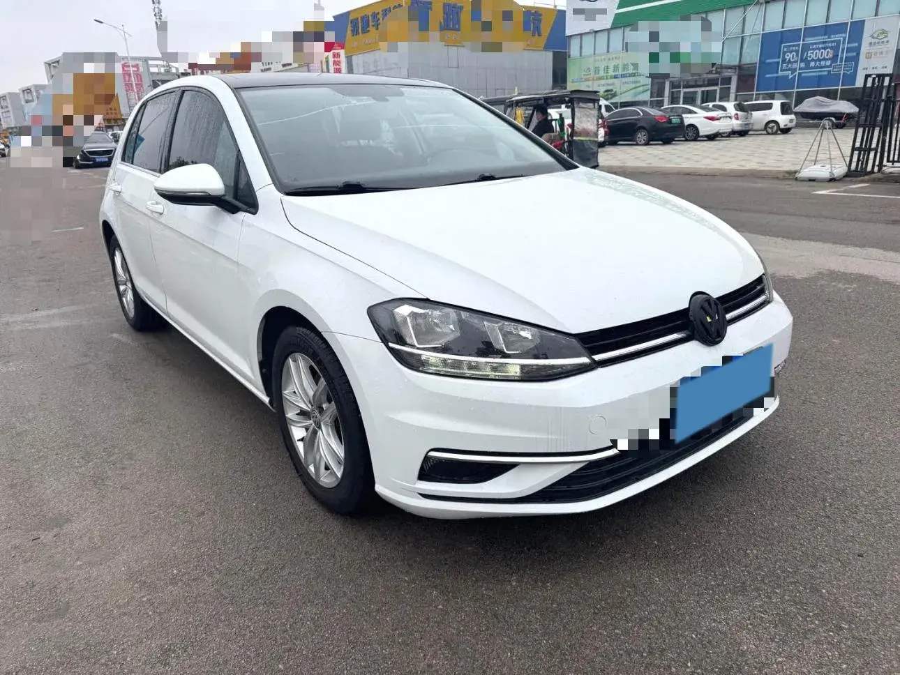 2018 VOLKSWAGEN GOLF thumbnail 3