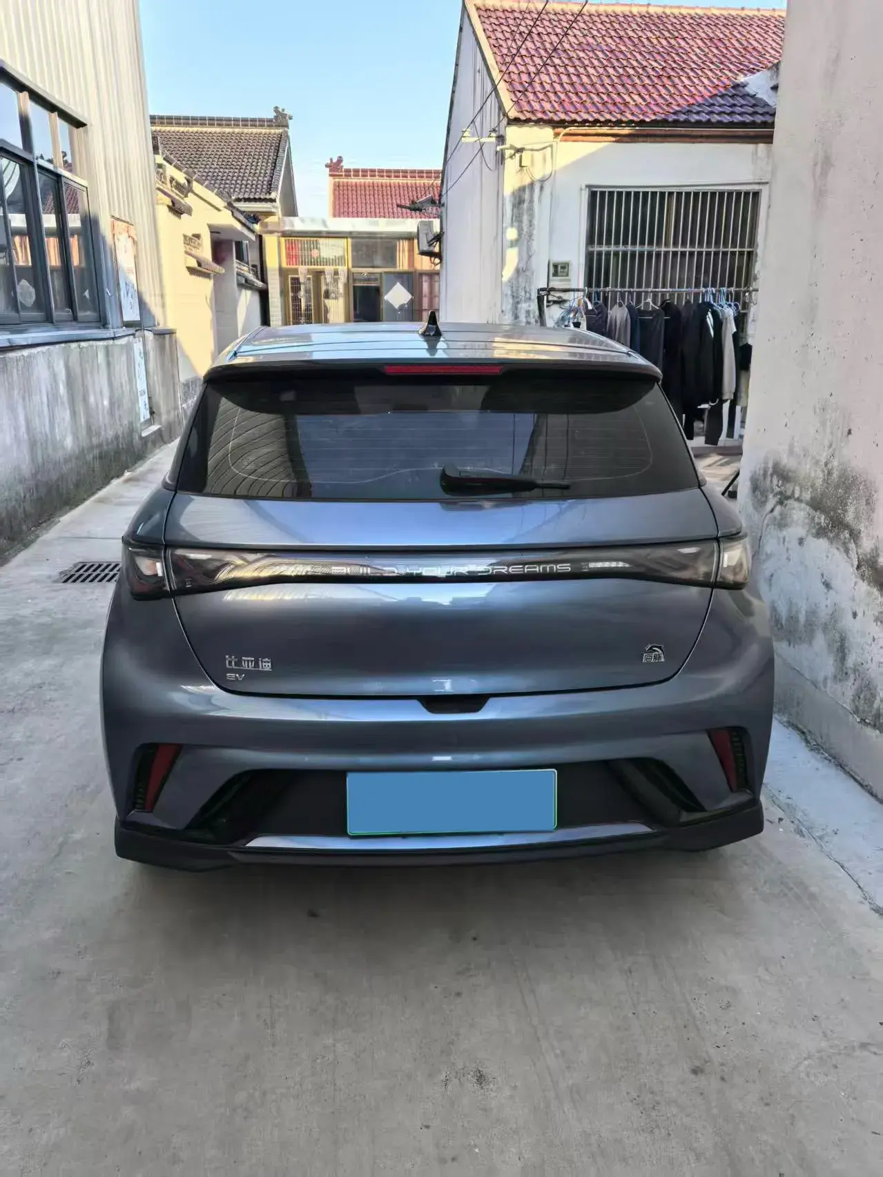 2023 BYD DOLPHIN thumbnail 3