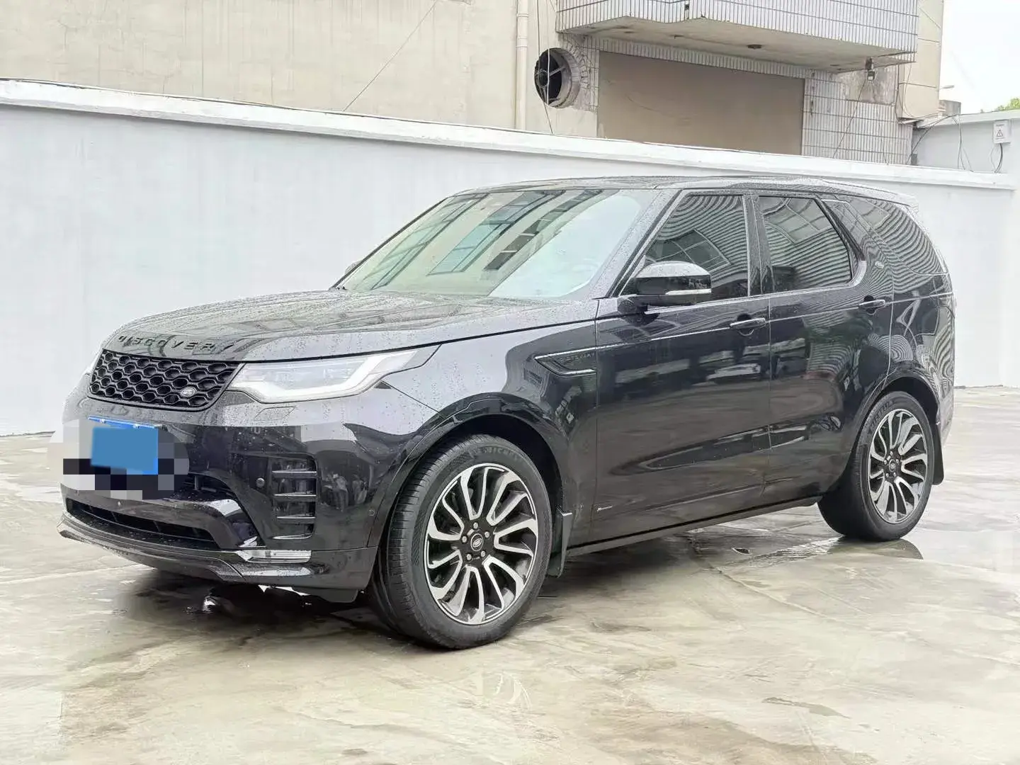 2021 LAND ROVER view 1