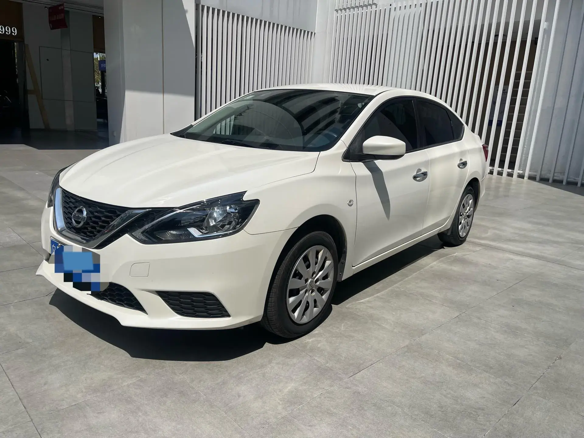 2021 NISSAN SYLPHY view 1