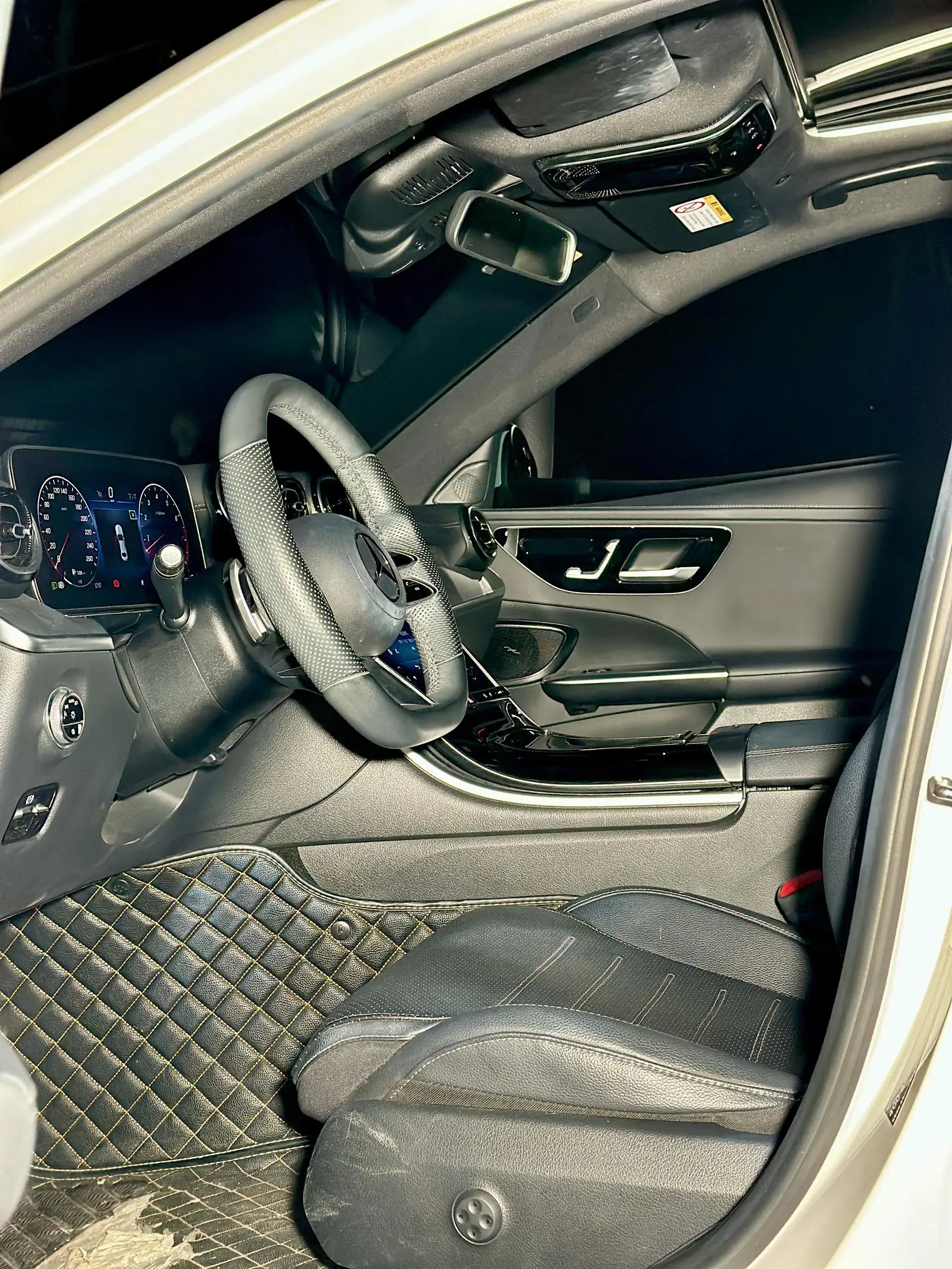 2022 MERCEDES-BENZ C thumbnail 4