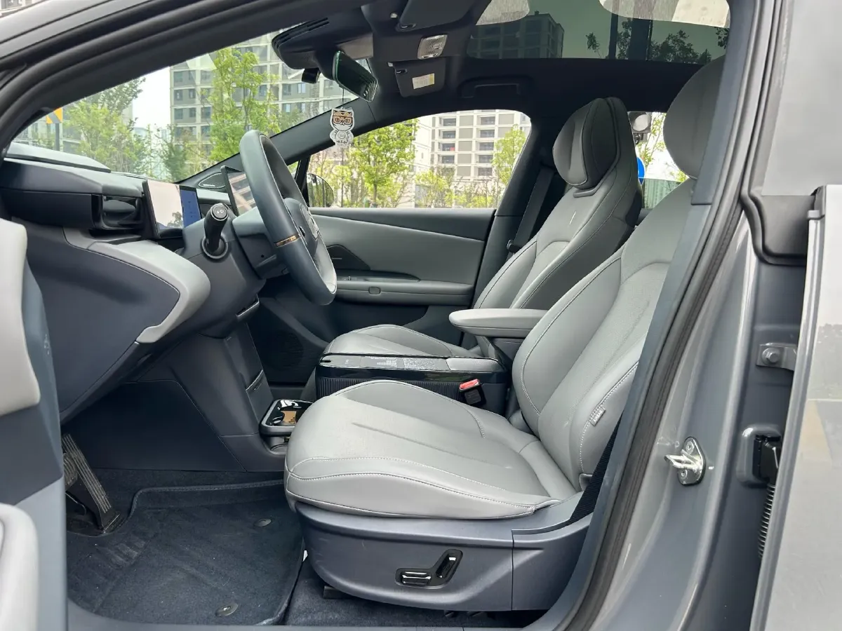 2025 LYNK&CO Z20 BEV 61.47KWH,autocango,china used car exporter,china ev exporter,chinese used car exporter,chinese used ev exporter