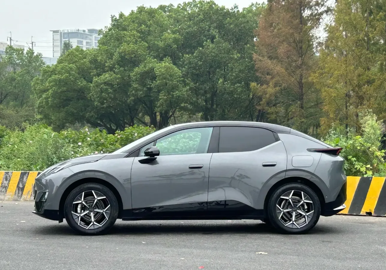 2025 LYNK&CO Z20 BEV 61.47KWH,autocango,china used car exporter,china ev exporter,chinese used car exporter,chinese used ev exporter