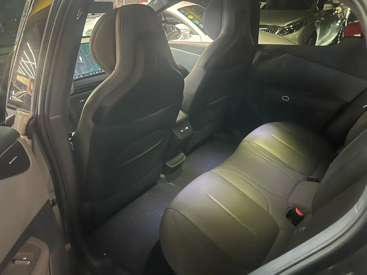 2025 LYNK&CO Z20 BEV 61.47KWH,autocango,china used car exporter,china ev exporter,chinese used car exporter,chinese used ev exporter