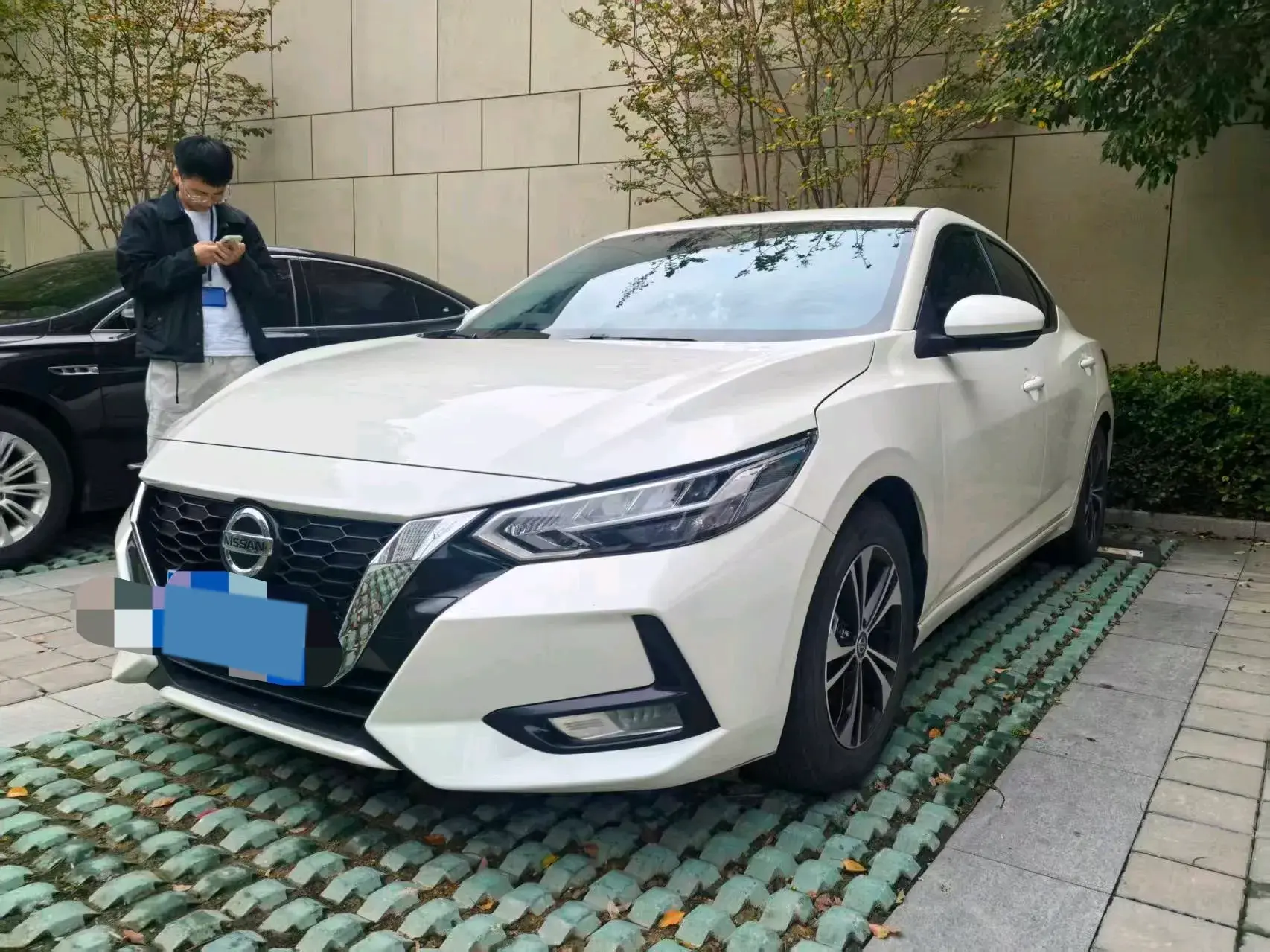 2022 NISSAN SYLPHY view 1