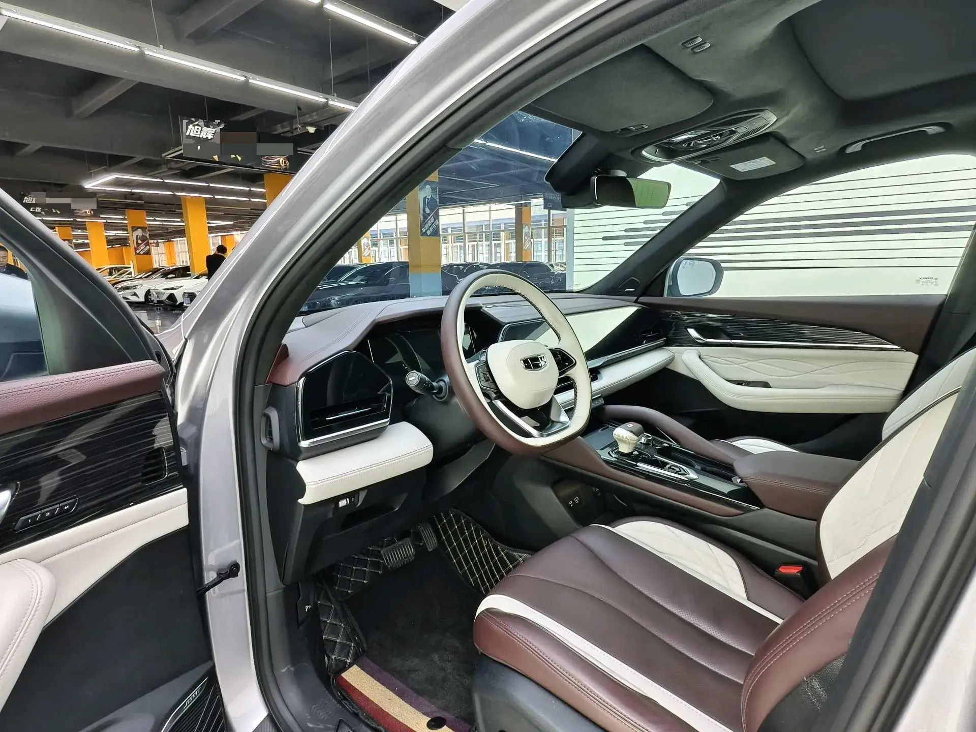 2021 GEELY MONJARO thumbnail 4