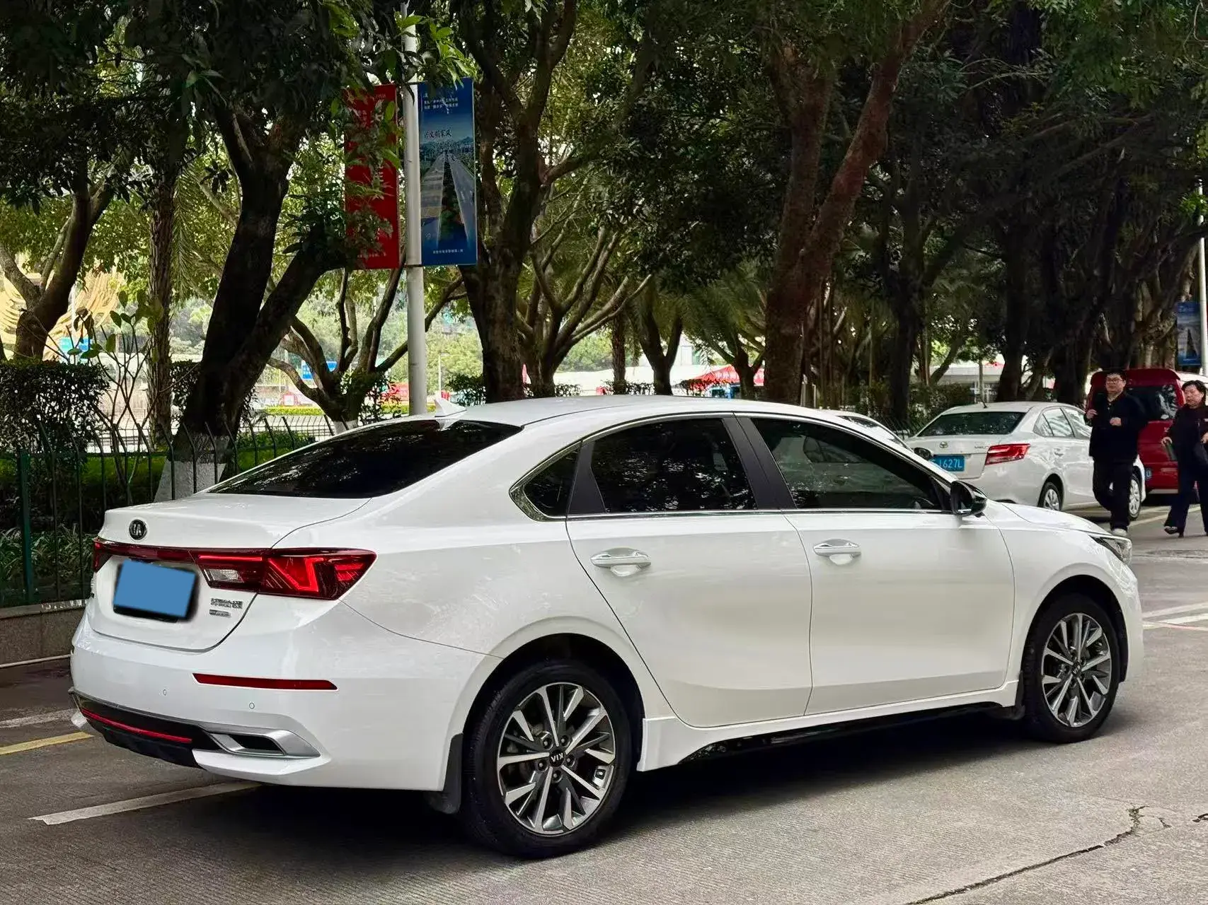 2019 KIA K3 thumbnail 2