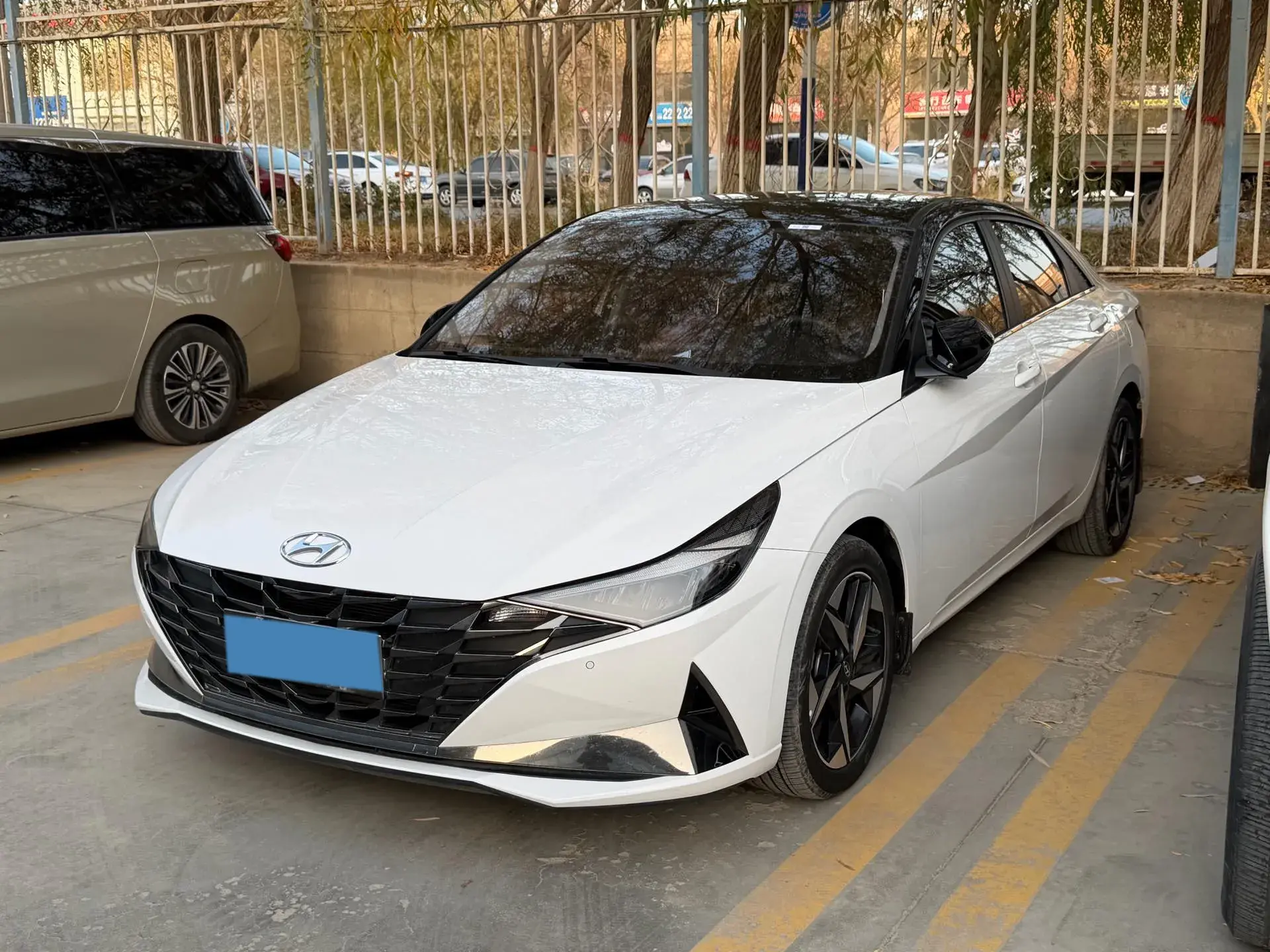 2021 HYUNDAI ELANTRA view 1