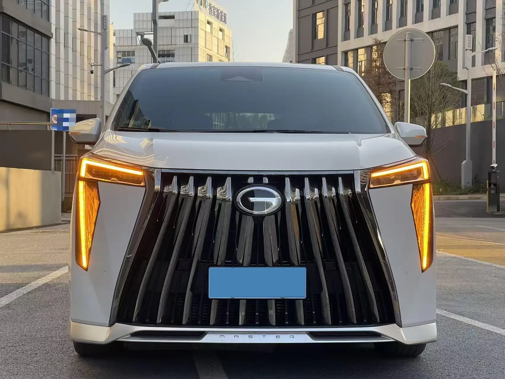 2023 GAC TRUMPCHI thumbnail 2