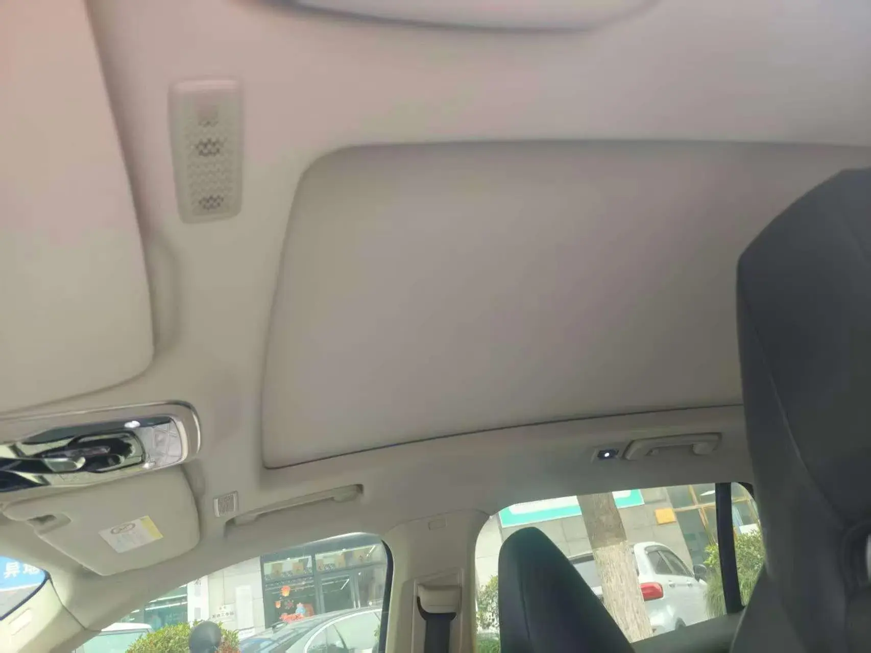 2021 LYNK&CO 01 thumbnail 4