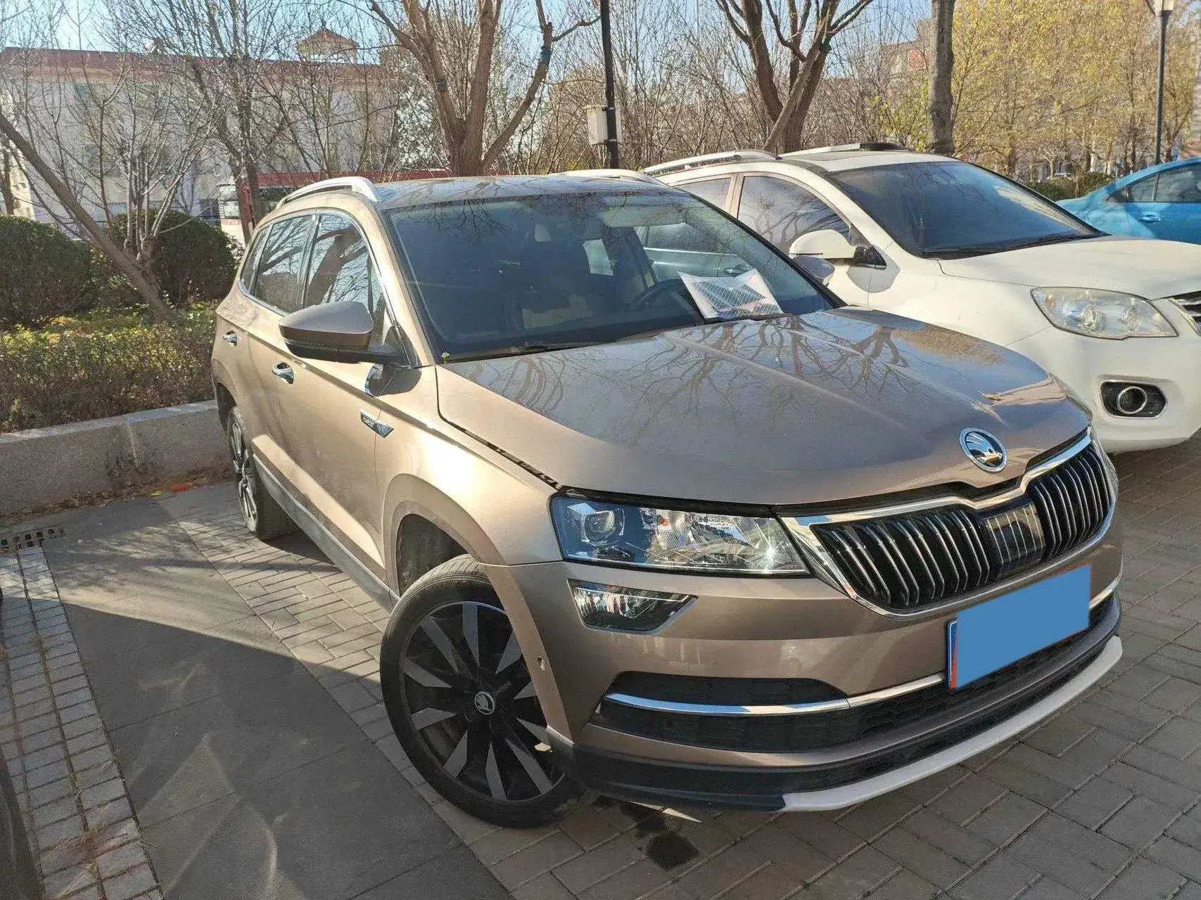 2021 SKODA KAROQ thumbnail 2