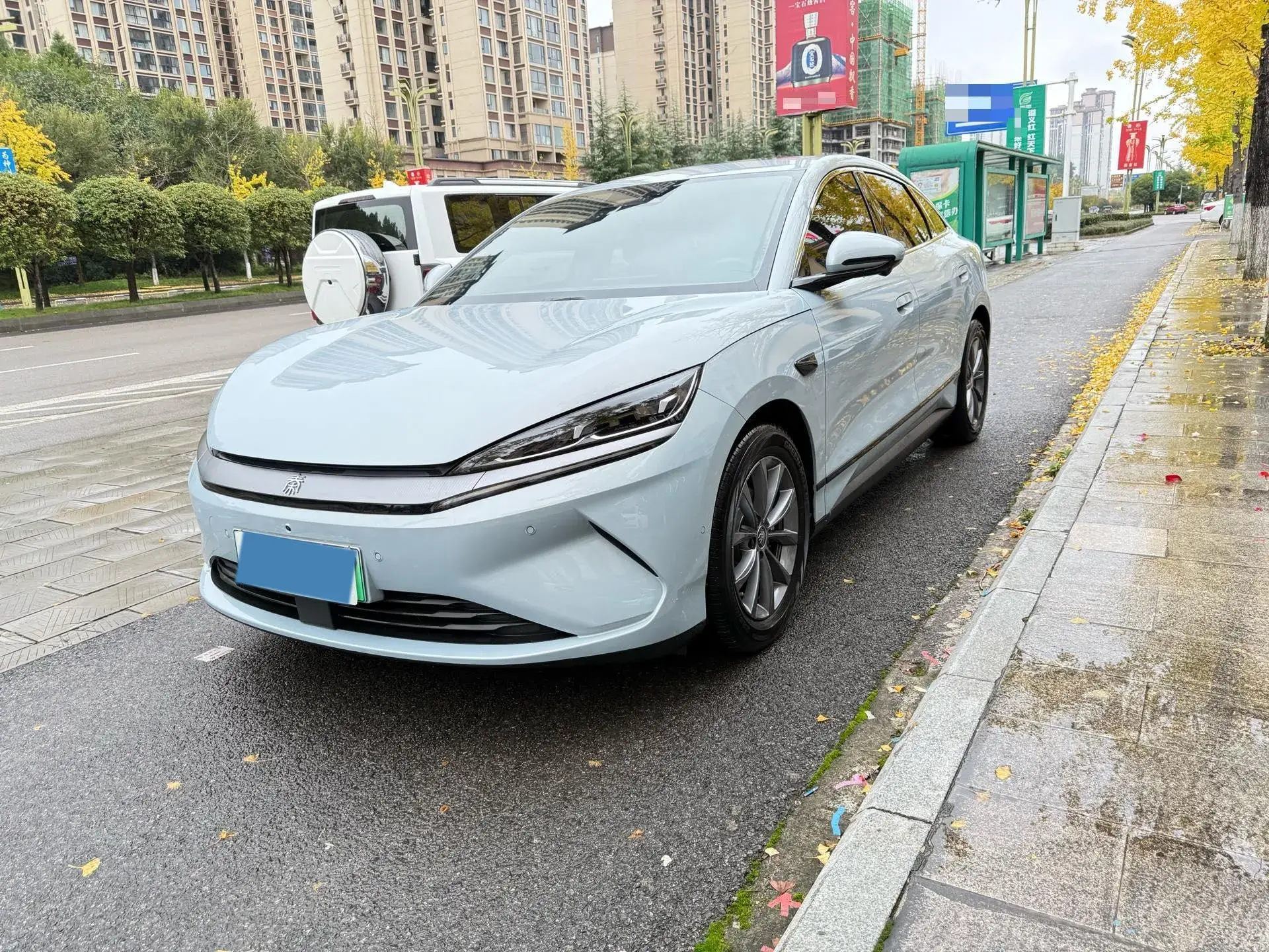 2025 BYD QINL view 1