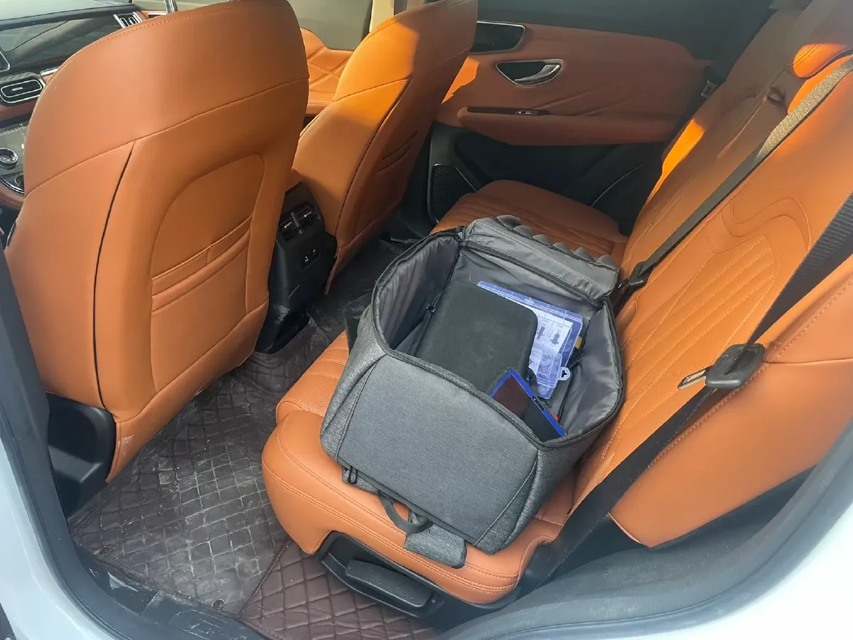 2024 Jetour ShanHai L7 1.5T 156HP L4 2DHT PHEV 19.43KWH,autocango,china used car exporter,china ev exporter,chinese used car exporter,chinese used ev exporter