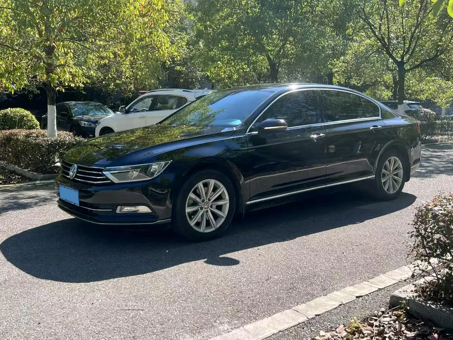 2018 VOLKSWAGEN MAGOTAN view 1