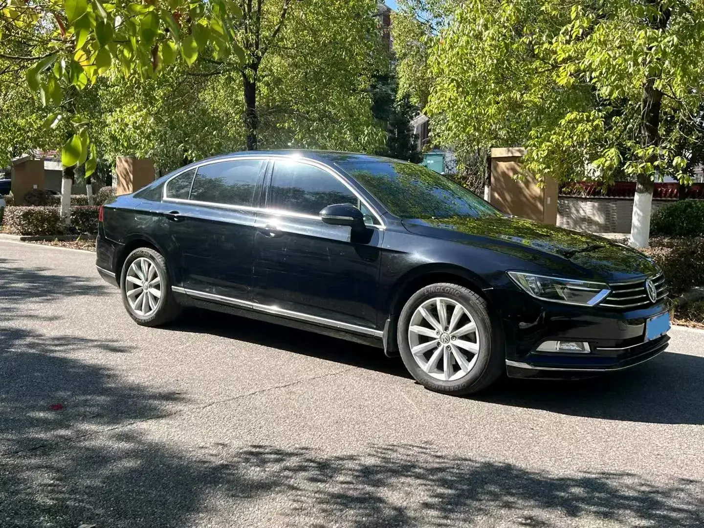 2018 VOLKSWAGEN MAGOTAN thumbnail 2