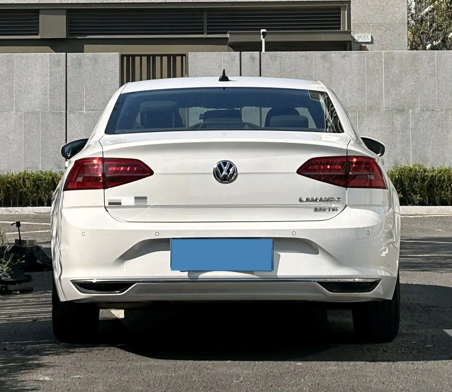 2021 VOLKSWAGEN LAMANDO thumbnail 3