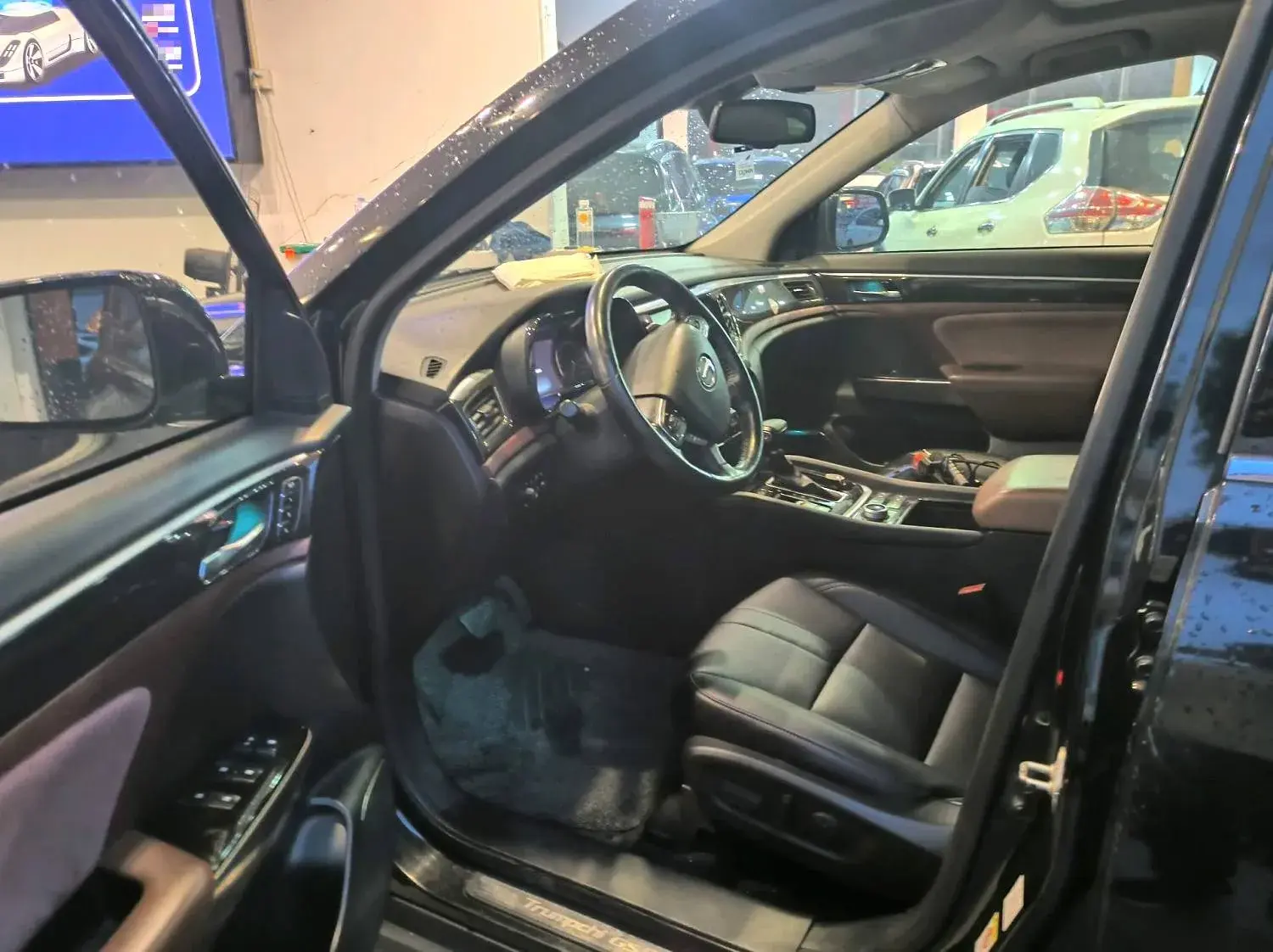 2017 GAC TRUMPCHI thumbnail 2