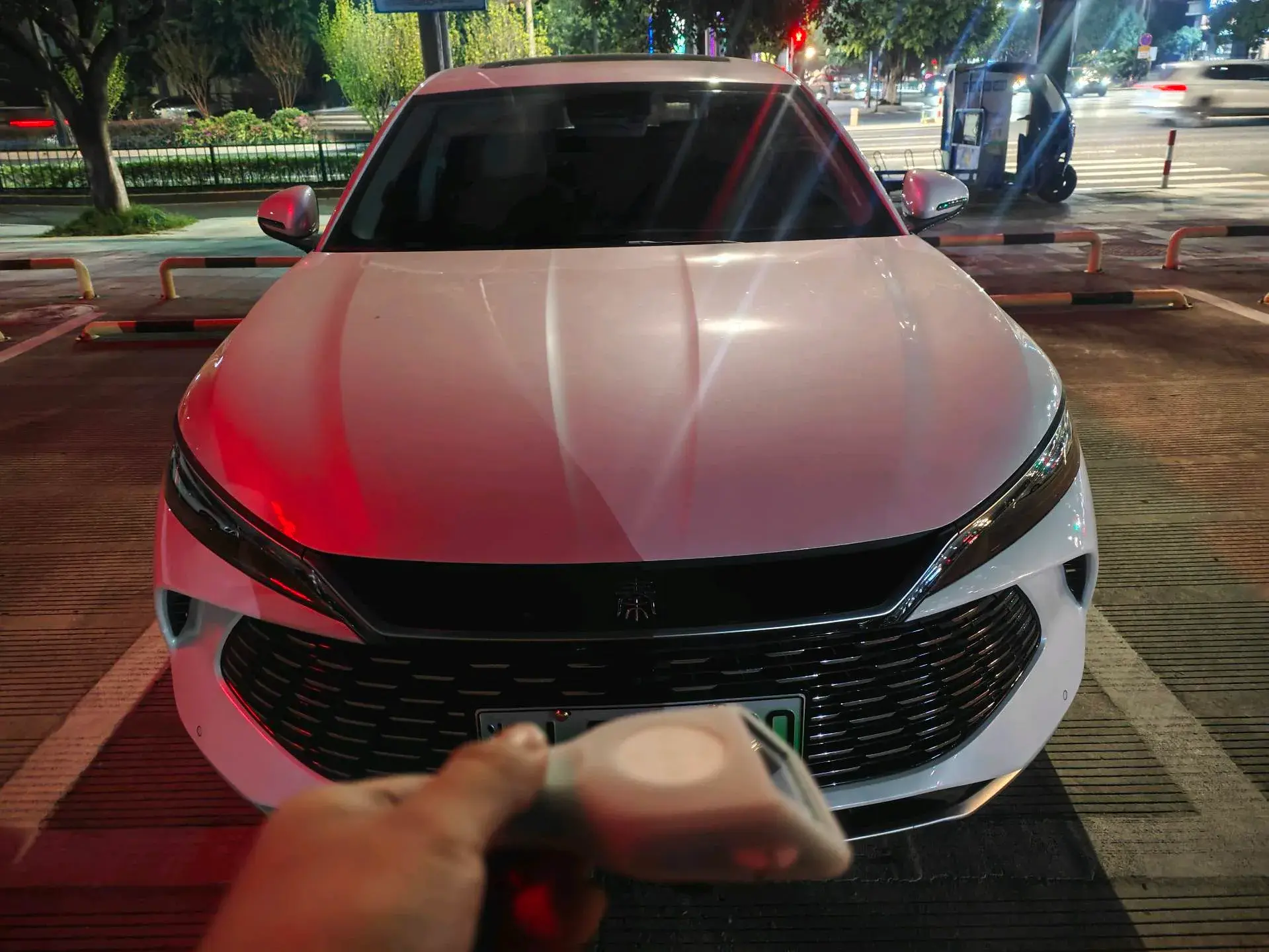 2024 BYD QINL thumbnail 2