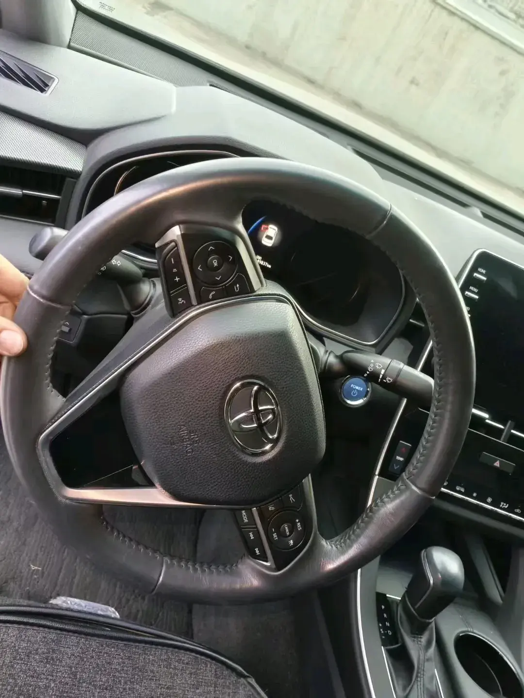 2019 TOYOTA AVALON thumbnail 2