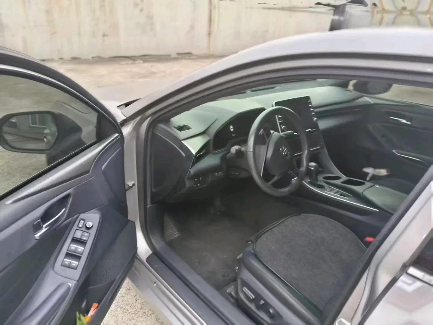 2019 TOYOTA AVALON thumbnail 4