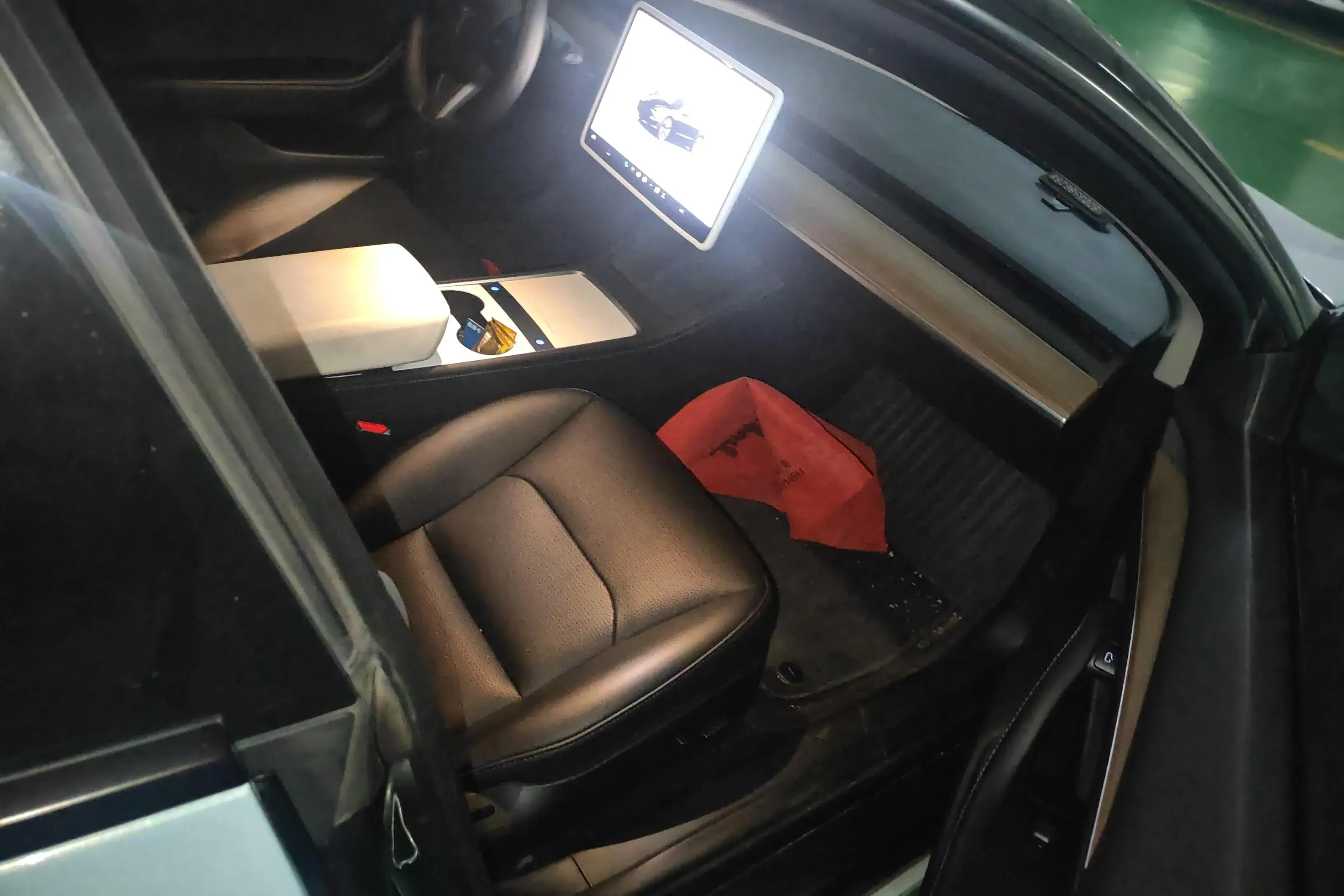 2022 TESLA MODEL thumbnail 2