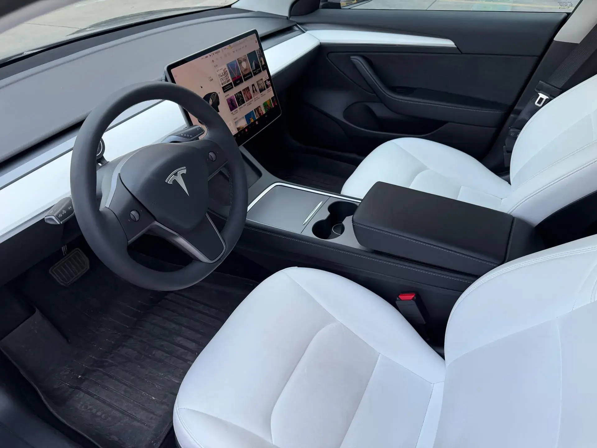 2021 TESLA MODEL thumbnail 4